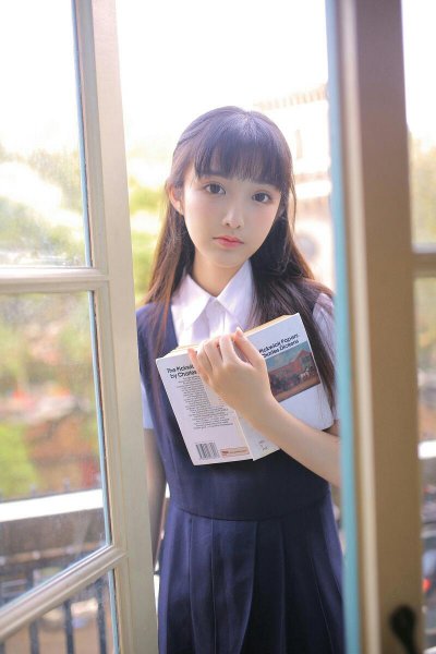 晚上怎么开口找女生聊天