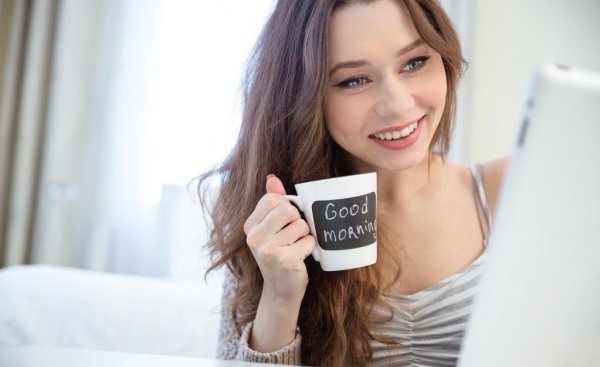 女生回消息慢说明什么