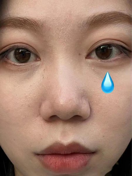 化妆卡粉怎么快速解决