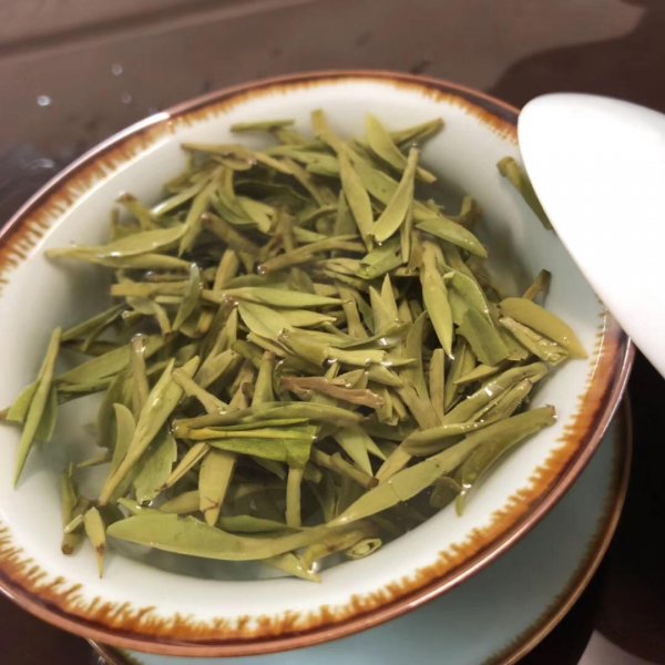 雨前龙井和明前龙井哪个好