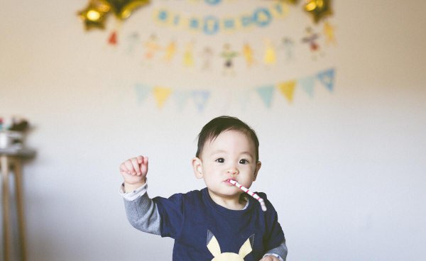 一岁宝宝过生日送什么礼物合适