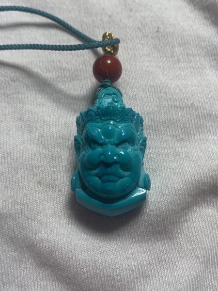 绿松石一摸就变色