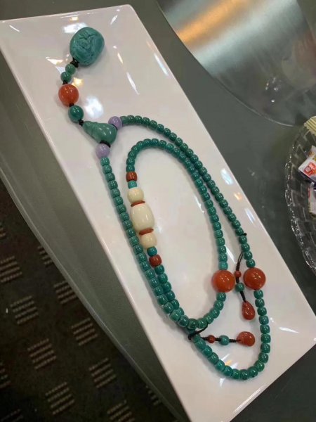 绿松石一摸就变色