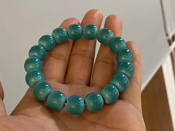 绿松石一摸就变色