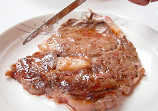 吃牛排有几成熟有几种说法