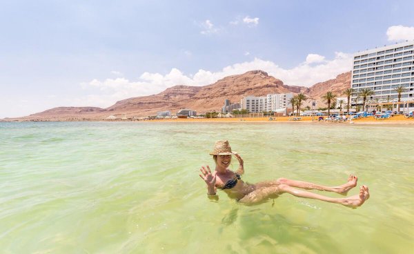 以色列气候环境地形特点是怎样的