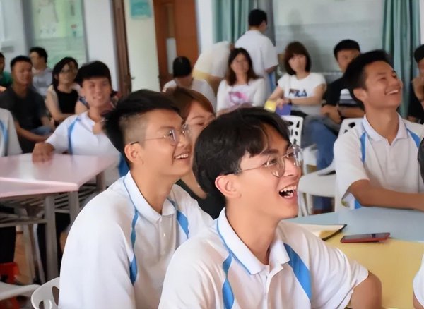 技校学什么专业好工资又高