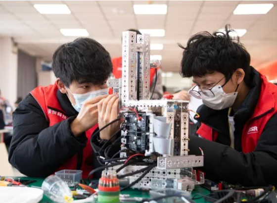 技校学什么专业好工资又高