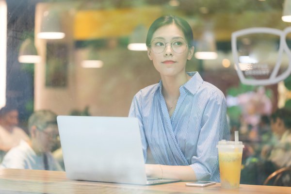 为什么不能小看不爱说话内向的人