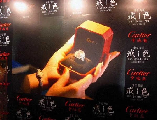 鸽子蛋钻戒是几克拉