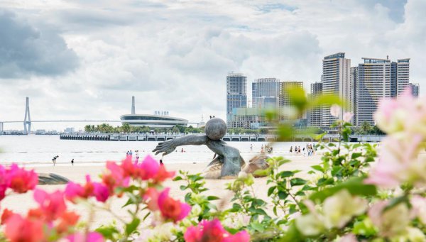 湛江在广东的哪个位置