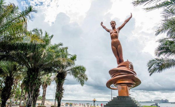 湛江在广东的哪个位置