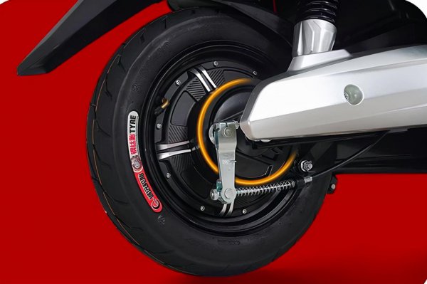 中置电机和轮毂电机哪个好