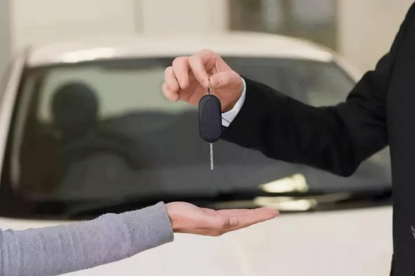 买二手车不过户谁吃亏