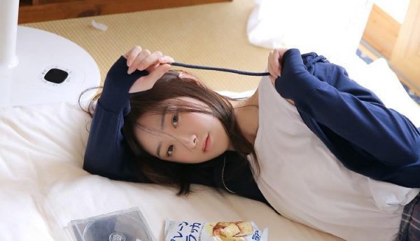 假单纯的女生的特征