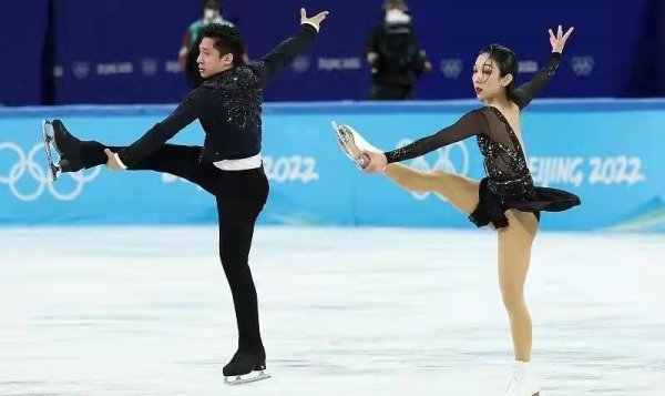 花样滑冰不冷吗