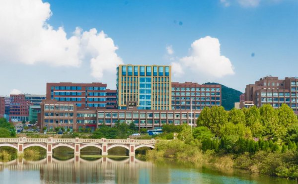 青岛理工大学全国排名