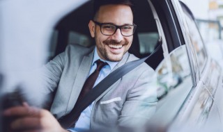 汽车冬天怎么不能启动 为什么冬天的时候汽车总是打不着火