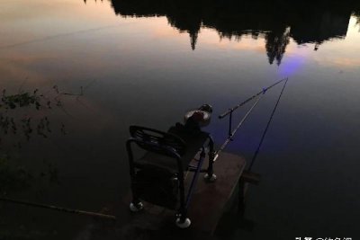 钓鱼千万不要夜钓 月圆之夜钓不到鱼的科学依据