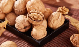 核桃能和鸡蛋一起吃吗 核桃可以和鸡蛋一起吃吗