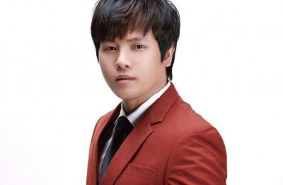 郑源个人资料简介 彩铃天王郑源29岁成最年轻的教授