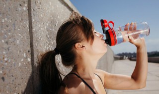 水杯刻字刻什么字送自己 水杯刻字刻哪些字送自己