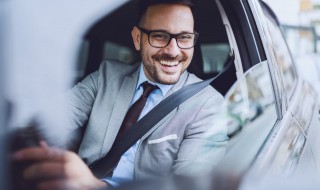 天窗漏水怎么解决 汽车天窗漏水的解决办法