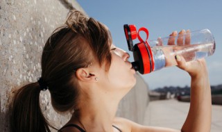 pE材质水杯安全吗 pe材质的水杯安全不安全