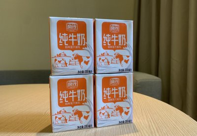 开水烫盒装牛奶有毒吗 盒装牛奶怎么加热更适合饮用