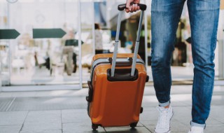 高铁可以带多大行李箱 高铁行李箱尺寸规定是多少