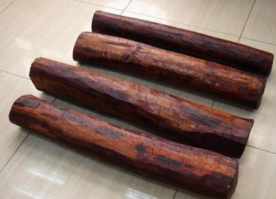 草花梨简介 草花梨和黄花梨的区别