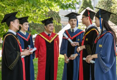 最高学位是啥 我国最高层次的学历是博士后还是研究生