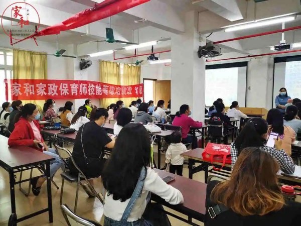 育婴师和保育员有什么区别和联系