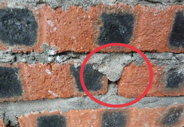 墙壁没有电钻怎么打孔