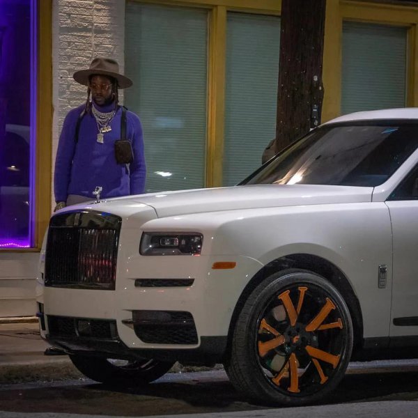 为什么说穿vlone是土狗