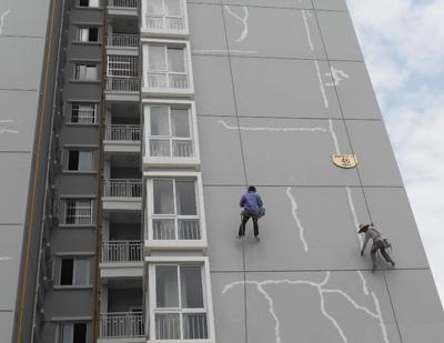 下雨外墙向内墙渗水如何修理