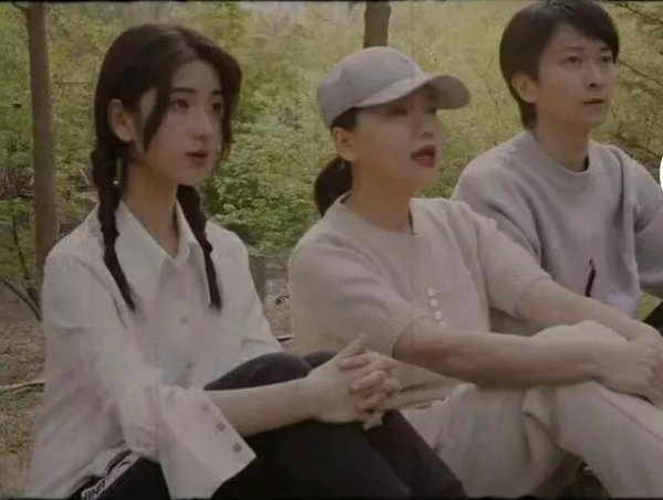 听我说谢谢你因为有你什么梗