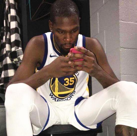 nba中场休息几分钟