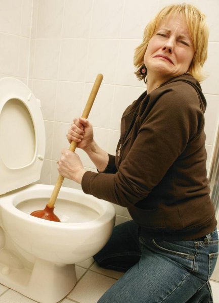 家里的马桶到底能不能冲卫生纸