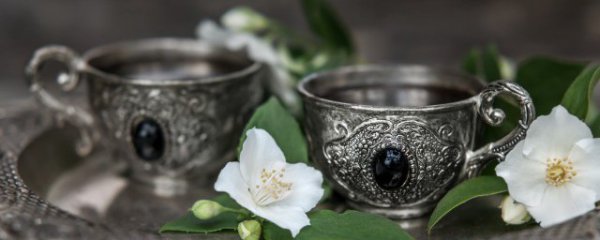 杯子忘记洗味道很臭怎么办