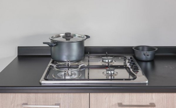 燃气灶换电池的地方在哪里