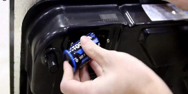 燃气灶换电池的地方在哪里