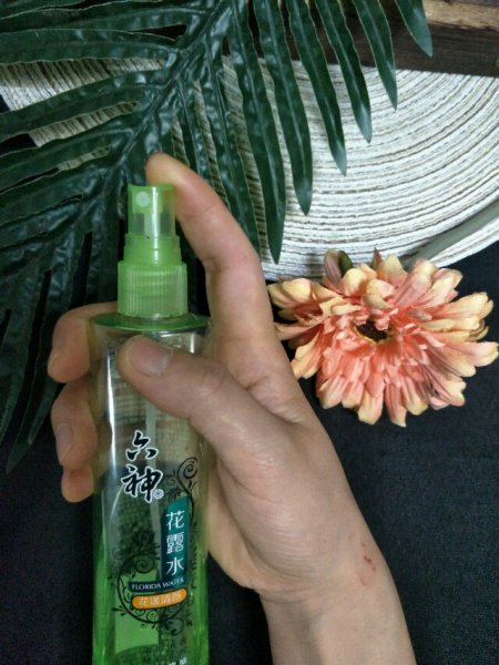 520胶水粘到手怎么去掉