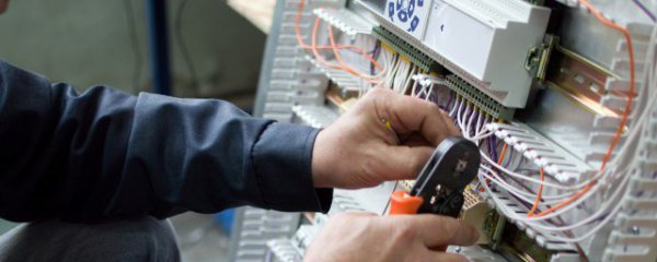 如何判断继电器的好坏