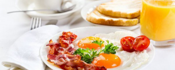 早上10点吃早餐好吗