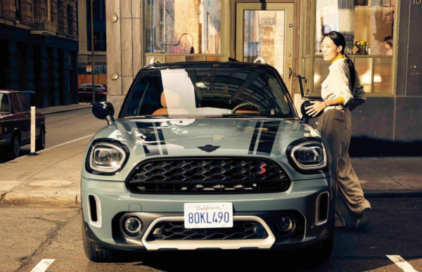 适合女生开的车10万以内