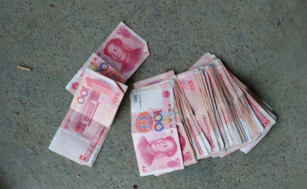 年终奖和十三薪哪个好