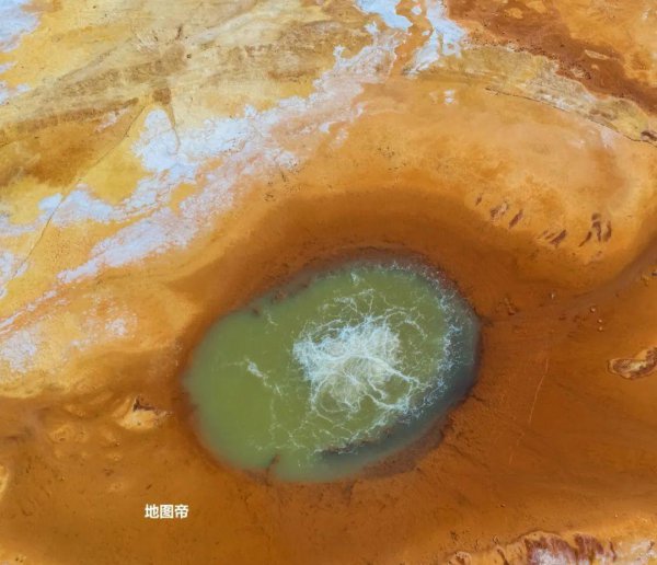 我国海拔最高的盆地介绍