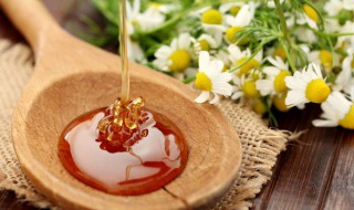 吃蜂蜜对人有什么好处 蜂蜜有什么功效