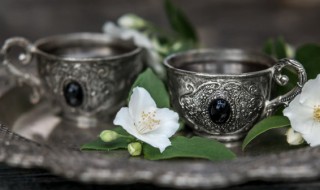 杯子忘记洗味道很臭怎么办 杯子忘记洗味道很臭的处理方法